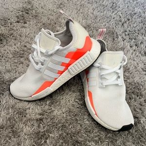 NMD_R1 ‘White Solar Red’